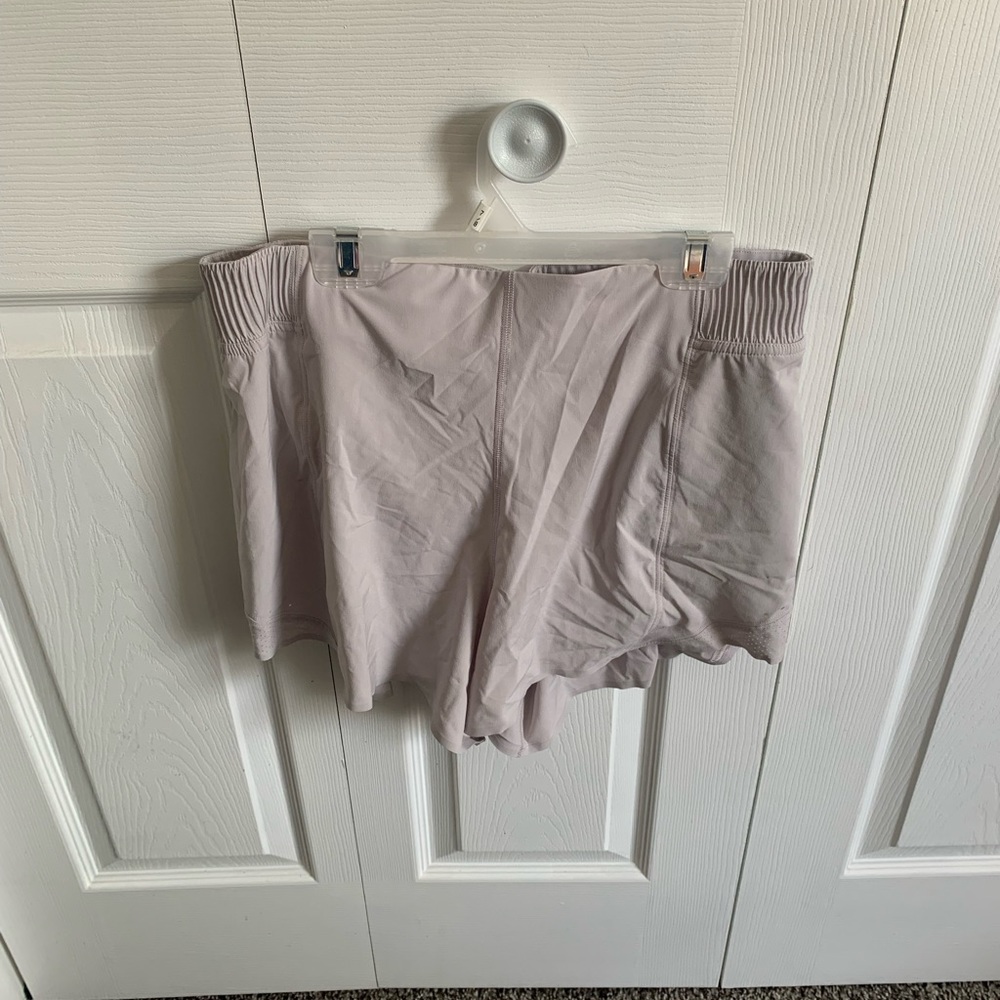 Lululemon Hotty Hot High-Rise SPECIAL EDITION shorts